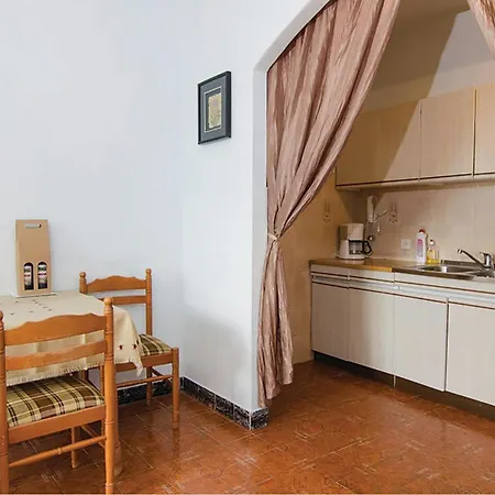Lovely In Postup With Kitchen Сasa de vacaciones