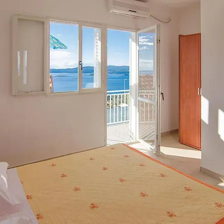 Сasa de vacaciones Lovely In Postup With Kitchen *